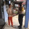 Empati Terhadap Karyawan Yang Dirumahkan, Polres Dumai Salurkan Bantuan Sembako Melalui Bhabinkamtibmas