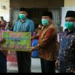 H Sukiman Bupati Rohul Berikan Bantuan Pada Korban Bencana Alam Di Bangun Purba Barat