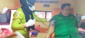 Ketua DPC PPP Labusel Amir Mahmud Harahap Donor Darah