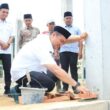 Bupati Labura Hendriyanto Letakkan Batu Pertama, Pembangunan Masjid Nurul Huda